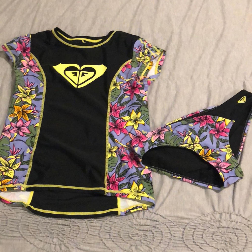 Roxy Girls Swimsuit/ only worn once